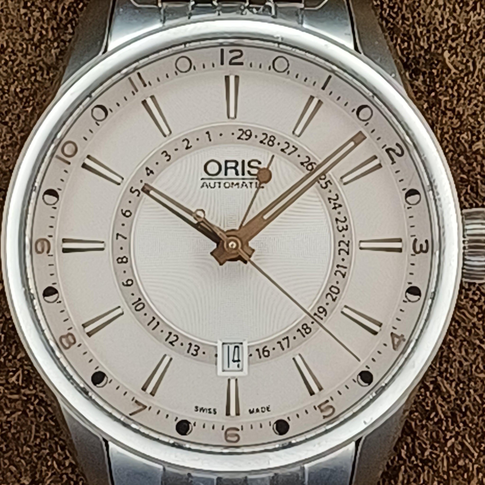 Oris Artix Pointer Moon