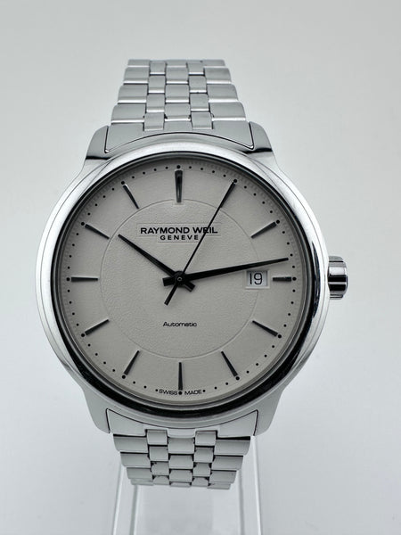 Raymond Weil